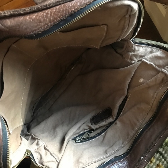 Handmade soft broken in Italian leather handbag. - Picture 5 of 6